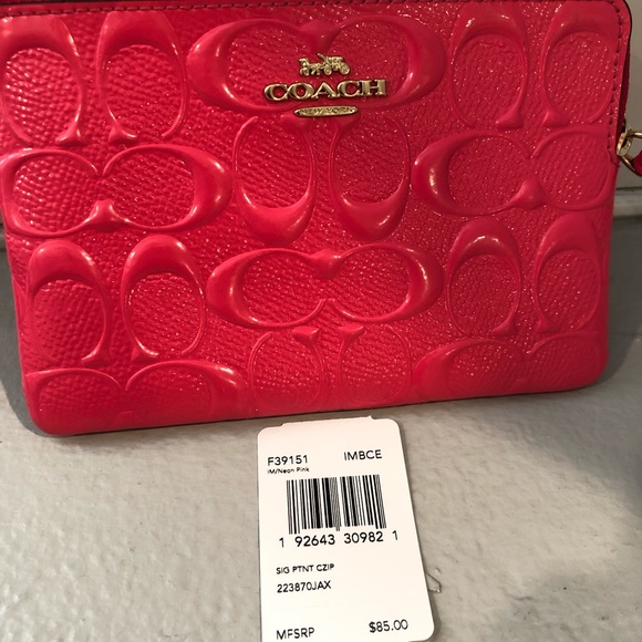 *Sold* Coach Wristlet Wallet - Picture 6 of 10